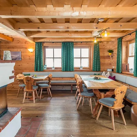 Alpine-lodge