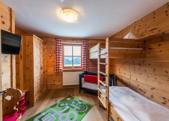 阿尔卑斯-洛奇酒店